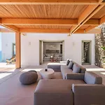 Lilium Iii - Panoramic View Over Psarou Bay! بسارو