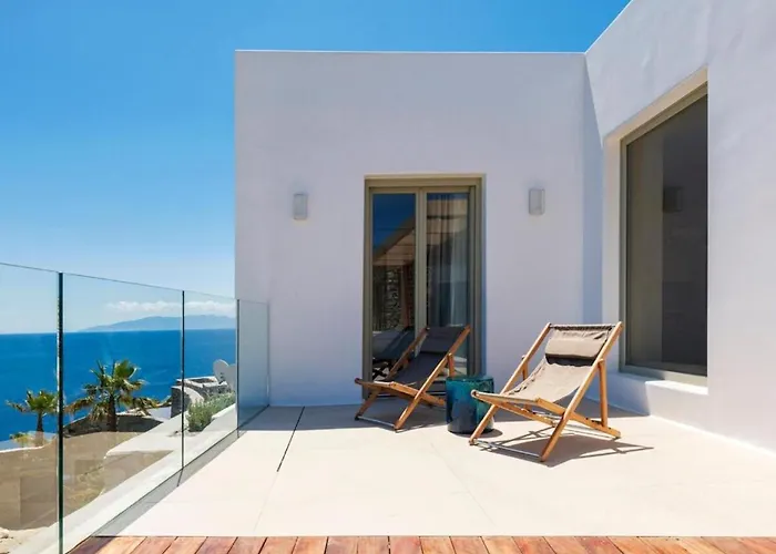 Lilium Iii - Panoramic View Over Psarou Bay! فيلة *