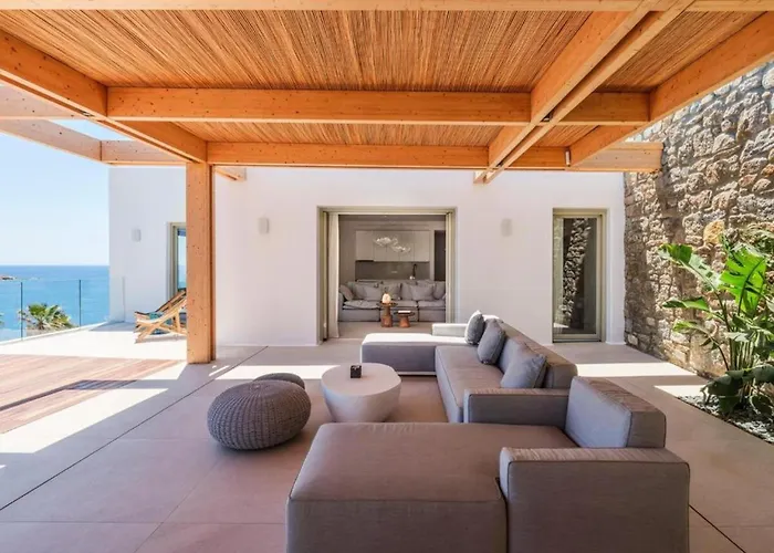 Lilium Iii - Panoramic View Over Psarou Bay! بسارو