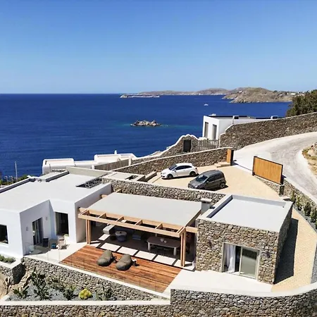 Lilium Iii - Panoramic View Over Psarou Bay! Villa