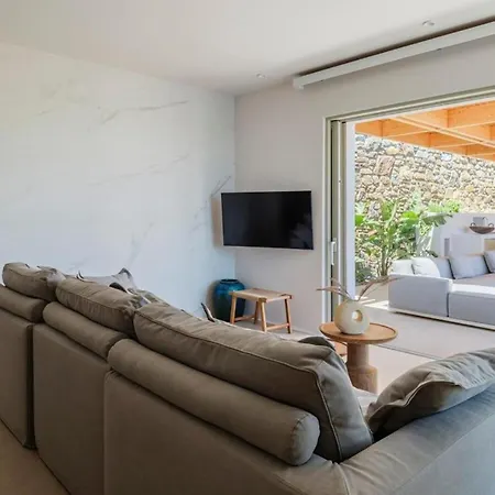 Lilium Iii - Panoramic View Over Psarou Bay! *