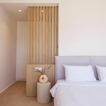 Lilium Iii - Panoramic View Over Psarou Bay!