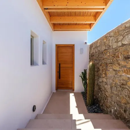 Lilium Iii - Panoramic View Over Psarou Bay! Villa Psarrou