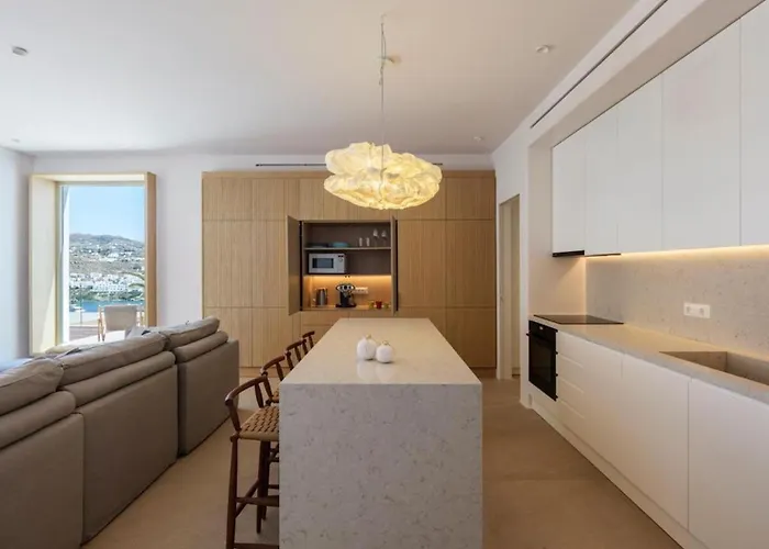 Lilium Iii - Panoramic View Over Psarou Bay! *